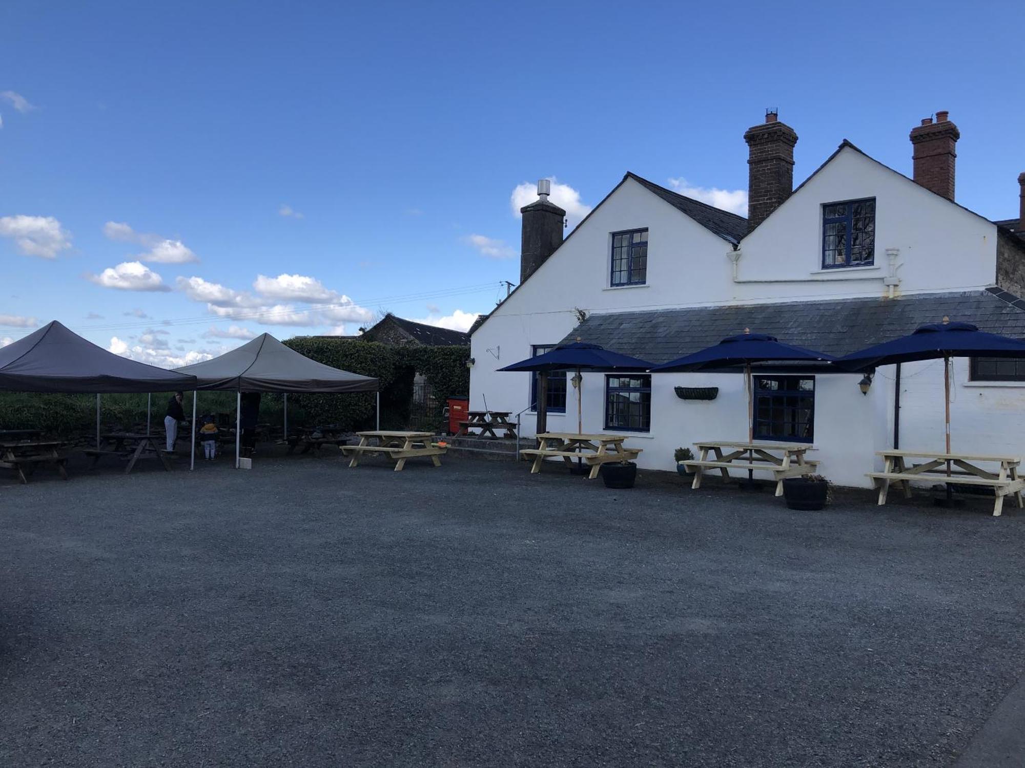 Blue Lion Inn Lewdown Exterior foto